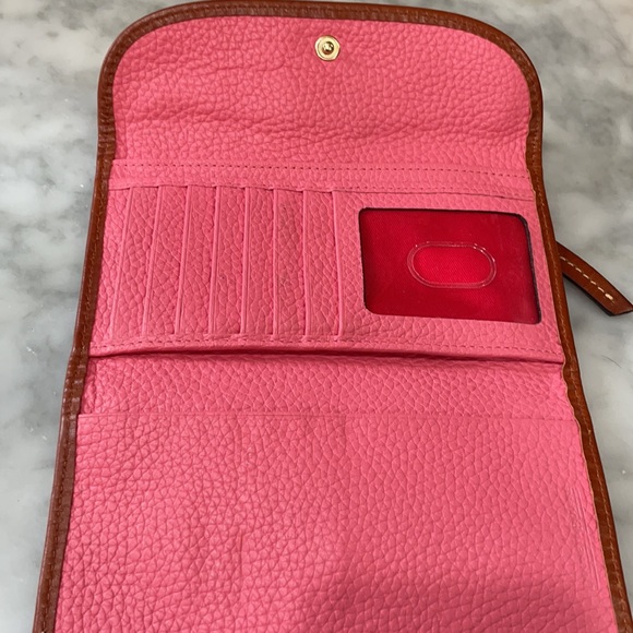 Dooney & Bourke flap wallet - Picture 4 of 4